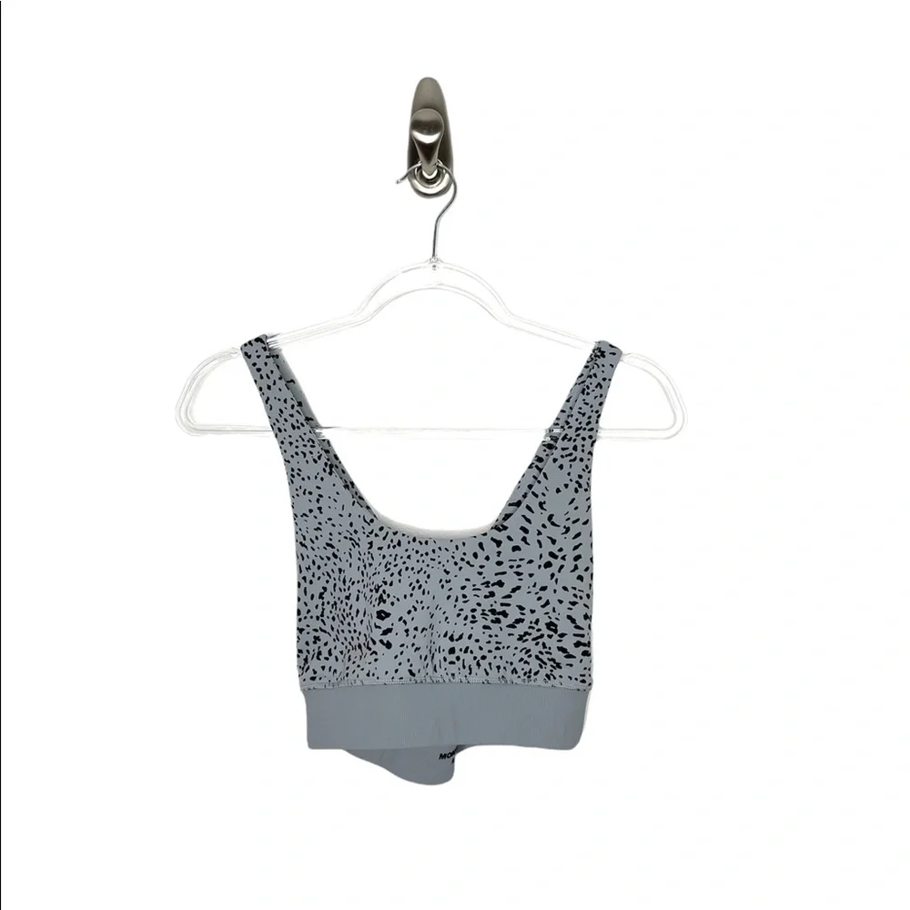MONROW | Movement Mini Cheetah Sports Bra Good Gray Medium